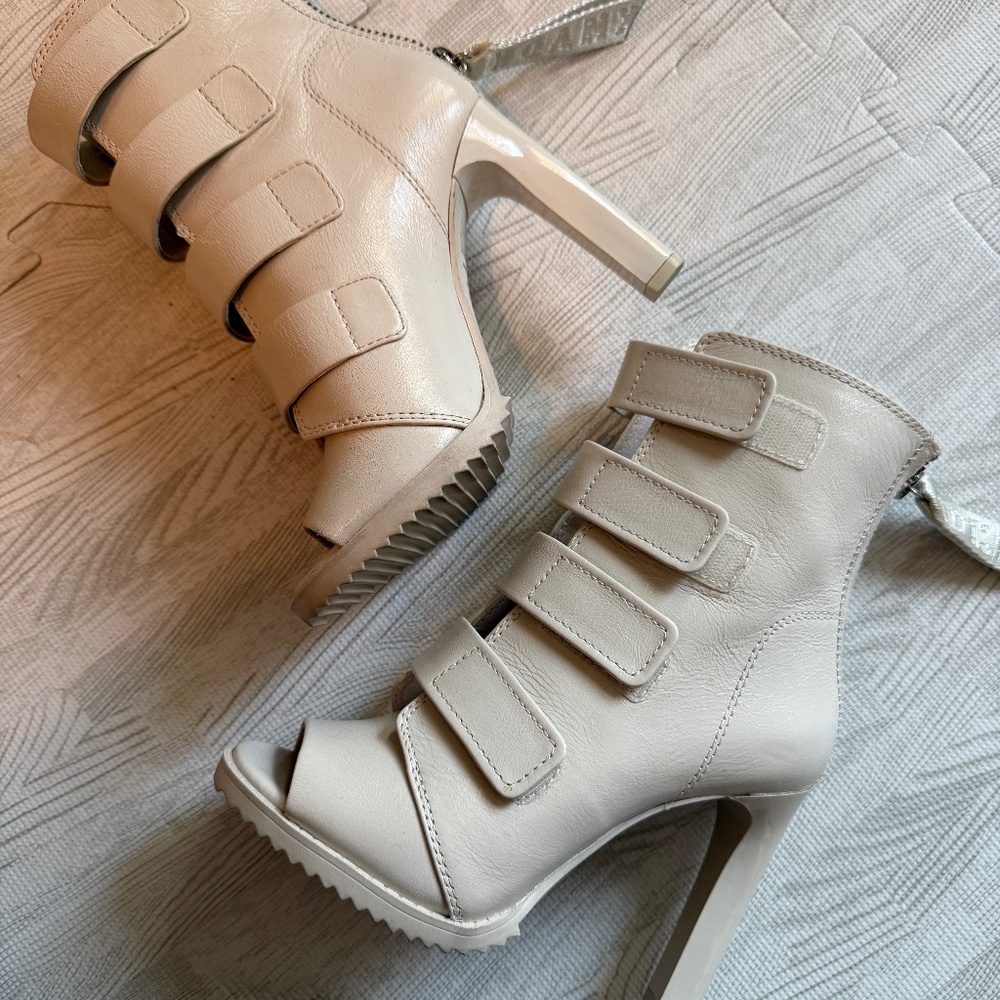 DKNY “Blake” cream, peep-toe lug sole booties, 5.5